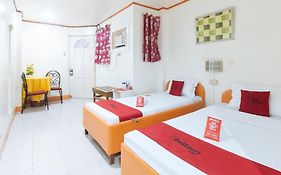 Reddoorz @ Eros Travellers Pensione